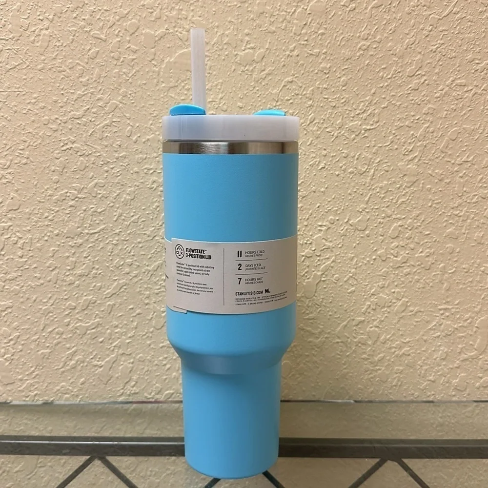 Stanley Pool Blue 40z - Picture 4 of 9